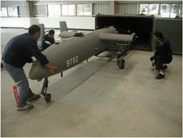 無人載具機體儲運櫃.jpg